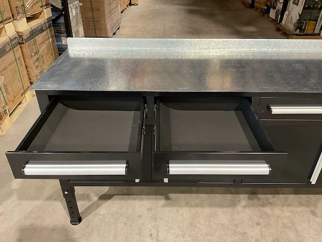 Rhino-cross-workbench 7ft zwart met stalen blad lastafel 4 lades 4 deuren - afbeelding 10 van  11