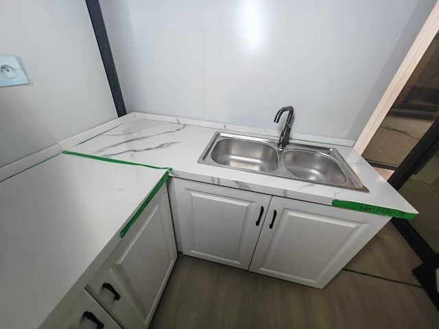 Rhino houses 10ft zwart tiny house - afbeelding 8 van  22