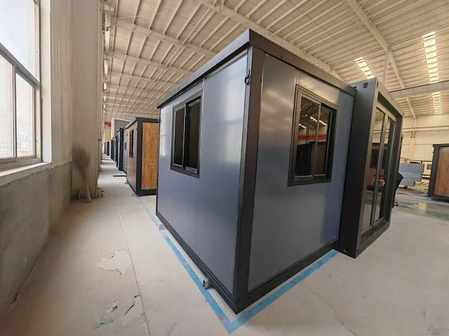 Rhino houses 10ft zwart tiny house - afbeelding 21 van  22