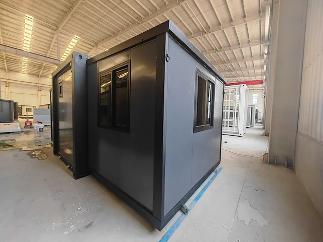 Rhino houses 10ft zwart tiny house - afbeelding 22 van  22