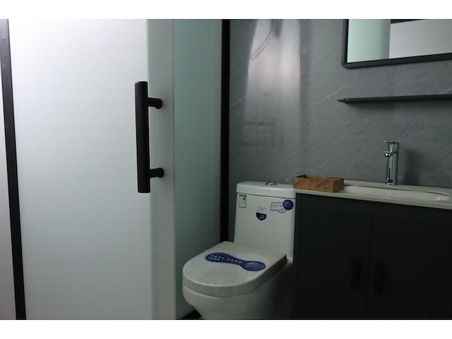 Rhino-houses 1160x250x239 cm 29 m2 mobiele woonunit / tiny house - afbeelding 15 van  42