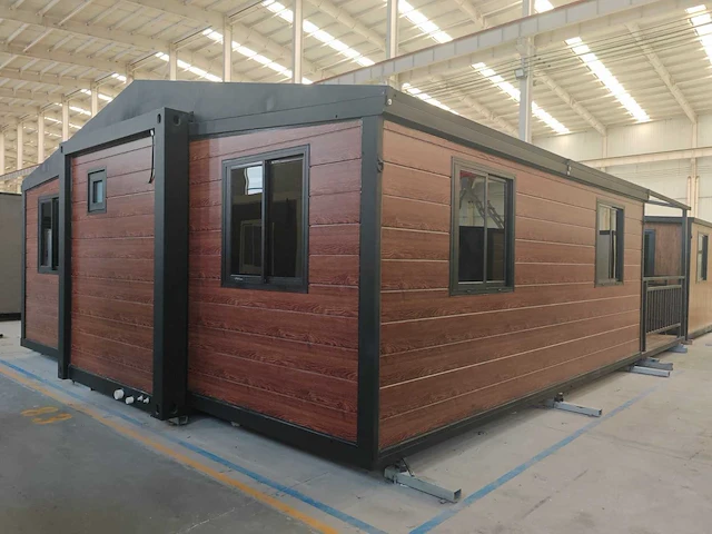 Rhino houses 20ft balcony donker houttiny house - afbeelding 19 van  22