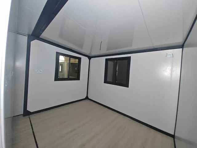 Rhino houses 20ft balcony zwart tiny house - afbeelding 10 van  22