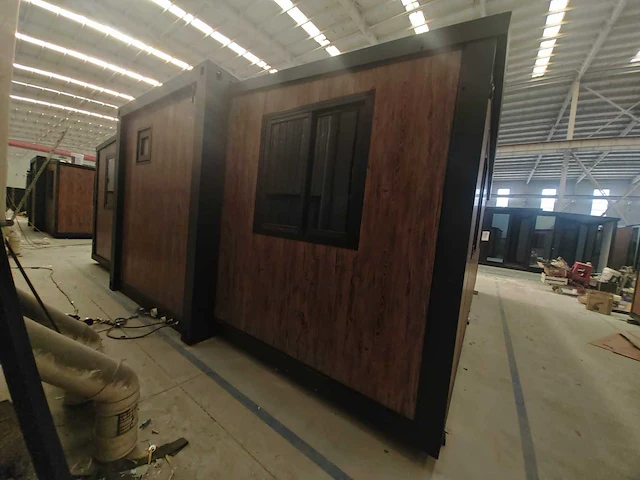 Rhino houses 20ft hout tiny house - afbeelding 20 van  21