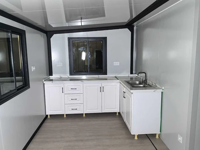 Rhino houses 30ft zwart tiny house - afbeelding 9 van  26