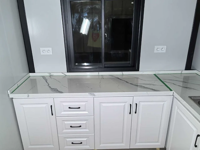 Rhino houses 30ft zwart tiny house - afbeelding 11 van  26