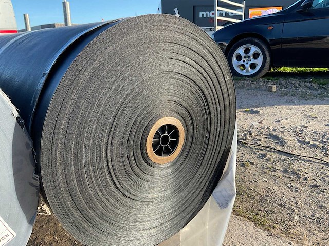 Rhinomat - 2019 - 1000 - rol versterkte composiet geomembraan - afbeelding 4 van  5