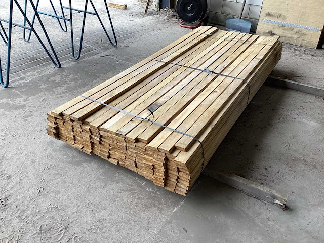 Rhombus plank eik, europees (145x) - afbeelding 1 van  2