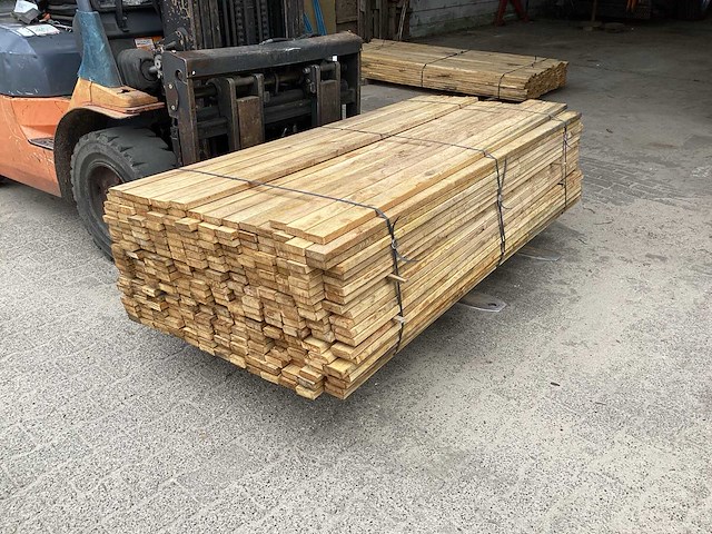 Rhombus plank eik, europees (225x) - afbeelding 1 van  4