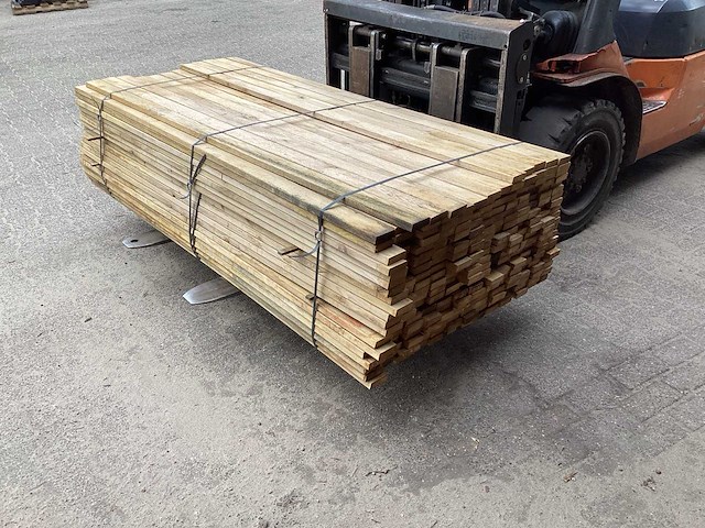Rhombus plank eik, europees (225x) - afbeelding 2 van  4