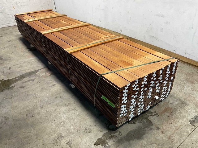 Rhombusprofielplank rib5 ayous thermowood 395x13,8x2,1 cm (25x) - afbeelding 1 van  8