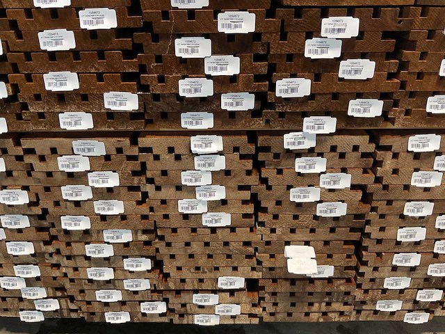 Rhombusprofielplank rib5 ayous thermowood 395x13,8x2,1 cm (25x) - afbeelding 6 van  8