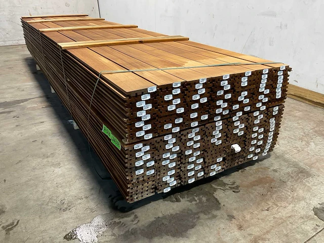 Rhombusprofielplank rib5 ayous thermowood 395x13,8x2,1 cm (25x) - afbeelding 5 van  8
