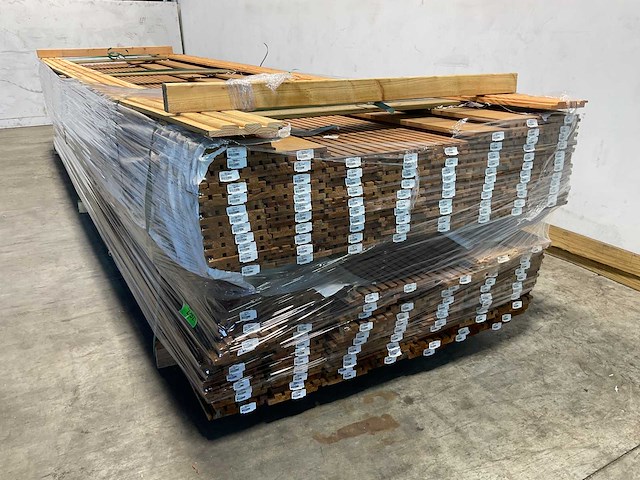 Rhombusprofielplank rib5 ayous thermowood 395x13,8x2,1 cm (30x) - afbeelding 4 van  6
