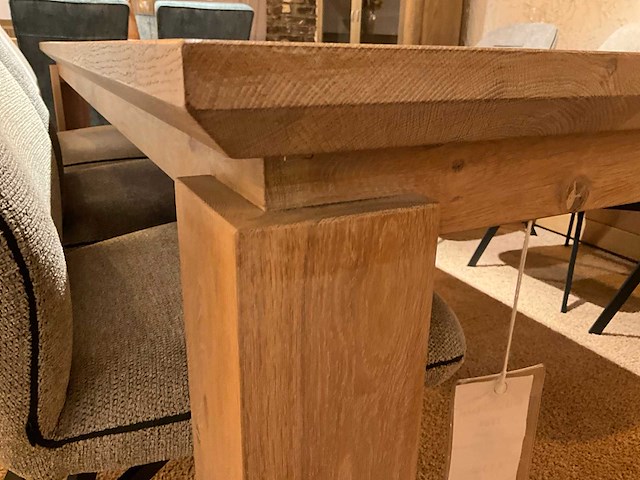 Riara eetkamertafel - afbeelding 3 van  7