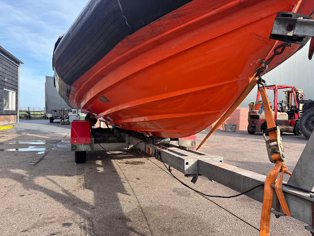 Rib-boot met yamaha 250 pk buitenboordmotor, avon, sr6, op tth easyroller bootrailer - afbeelding 2 van  45