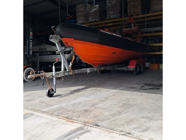 Rib-boot met yamaha 250 pk buitenboordmotor, avon, sr6, op tth easyroller bootrailer - afbeelding 10 van  45