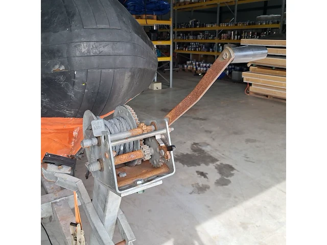 Rib-boot met yamaha 250 pk buitenboordmotor, avon, sr6, op tth easyroller bootrailer - afbeelding 19 van  45
