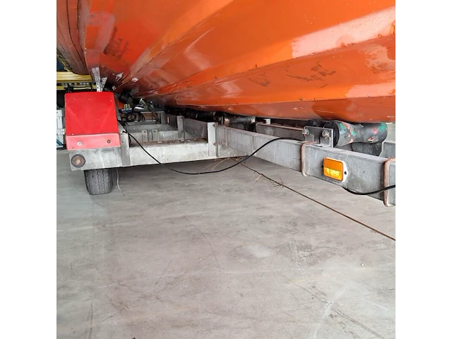 Rib-boot met yamaha 250 pk buitenboordmotor, avon, sr6, op tth easyroller bootrailer - afbeelding 24 van  45