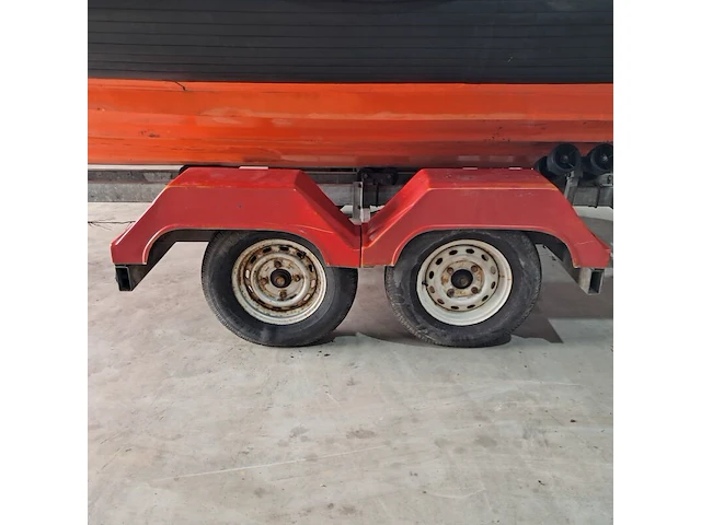 Rib-boot met yamaha 250 pk buitenboordmotor, avon, sr6, op tth easyroller bootrailer - afbeelding 35 van  45