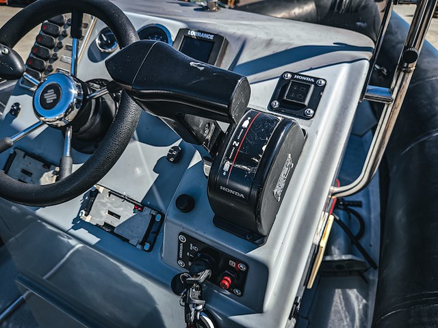 Rib boot, narwhal, hd 580, met buitenboordmotor, honda bf100 op boottrailer, pega 1150 - afbeelding 8 van  54