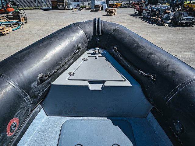 Rib boot, narwhal, hd 580, met buitenboordmotor, honda bf100 op boottrailer, pega 1150 - afbeelding 15 van  54