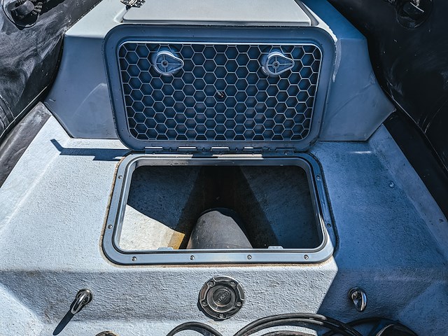 Rib boot, narwhal, hd 580, met buitenboordmotor, honda bf100 op boottrailer, pega 1150 - afbeelding 16 van  54