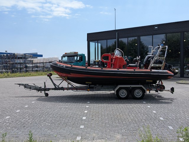 Rib boot, parker, 630, met buitenboordmotor, mercury verado, op trailer, damco dk 2400 - afbeelding 45 van  48