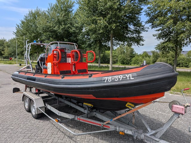 Rib boot, parker, 630, met buitenboordmotor, mercury verado, op trailer, damco dk 2400 - afbeelding 48 van  48