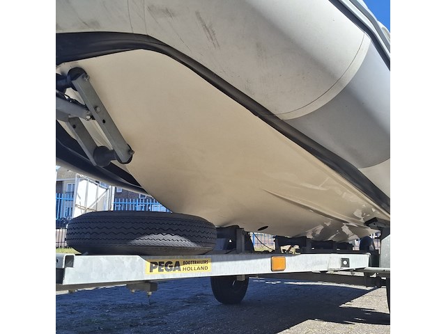 Rib met stuurconsole, zodiac, cherokee, met buitenboordmotor honda | 50 pk - afbeelding 26 van  45