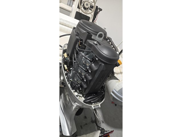 Rib met stuurconsole, zodiac, cherokee, met buitenboordmotor honda | 50 pk - afbeelding 39 van  45