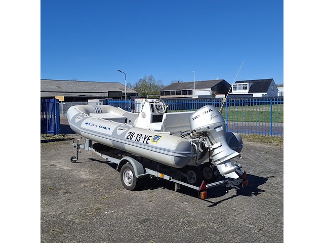 Rib met stuurconsole, zodiac, cherokee, met buitenboordmotor honda | 50 pk - afbeelding 41 van  45