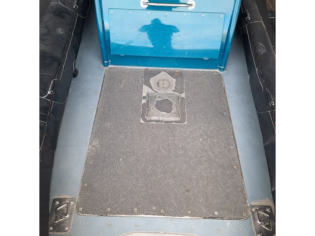 Rib rubberboot met volvo penta d4 260 en pega zb3500 trailer, duarry, cormoran730fb, 2007 - afbeelding 14 van  48