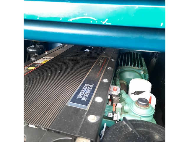 Rib rubberboot met volvo penta d4 260 en pega zb3500 trailer, duarry, cormoran730fb, 2007 - afbeelding 18 van  48