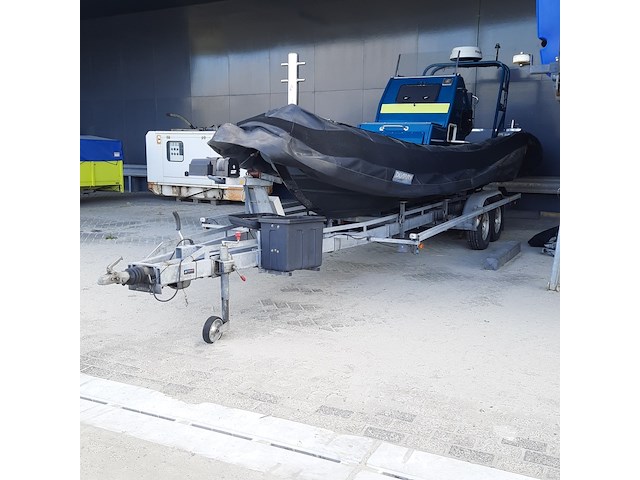 Rib rubberboot met volvo penta d4 260 en pega zb3500 trailer, duarry, cormoran730fb, 2007 - afbeelding 12 van  48