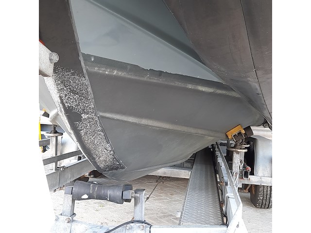 Rib rubberboot met volvo penta d4 260 en pega zb3500 trailer, duarry, cormoran730fb, 2007 - afbeelding 40 van  48