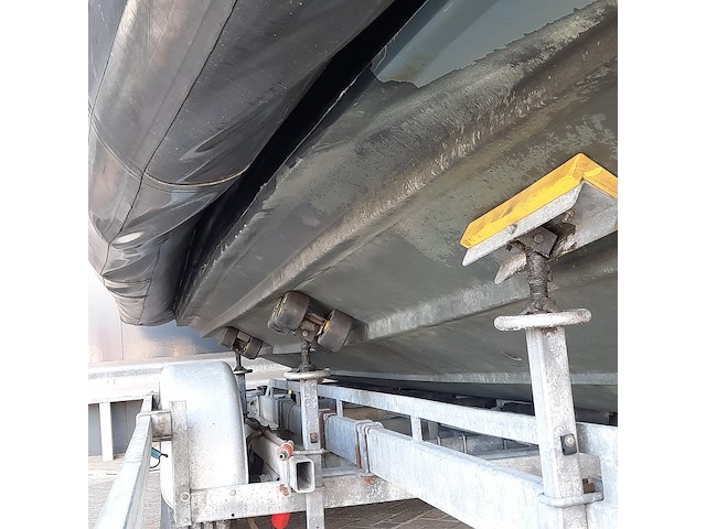 Rib rubberboot met volvo penta d4 260 en pega zb3500 trailer, duarry, cormoran730fb, 2007 - afbeelding 42 van  48