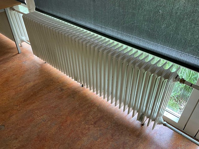 Ribbenradiator (18x) - afbeelding 1 van  3