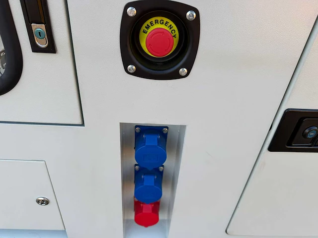 Ricardo 50gfs 50kva (40kw) silent 3 phase ats noodstroomaggregaat - afbeelding 7 van  8