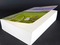 Richard adams. waterschapsheuvel - afbeelding 5 van  5