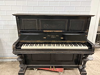 Richlipp&lohn stuttgart - houten piano - afbeelding 4 van  8