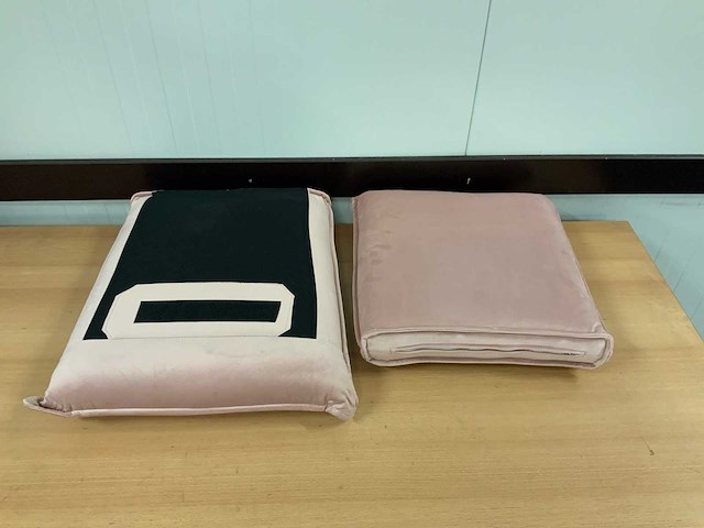 Richmond - zit en rug kussens (24x) - afbeelding 8 van  9