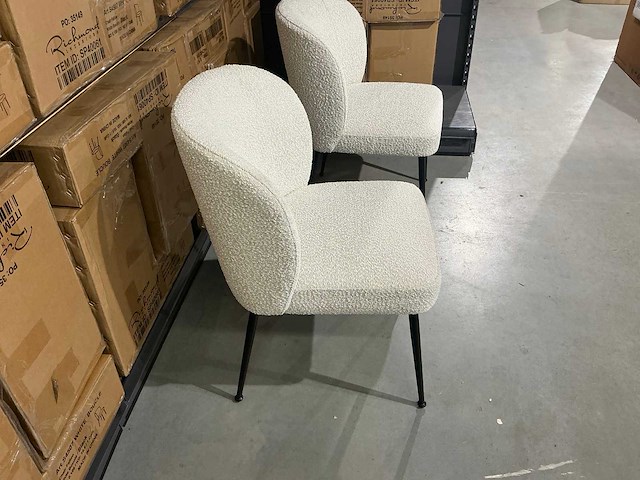 Richmond interiors fallon bouclé eetkamerstoel - afbeelding 3 van  4