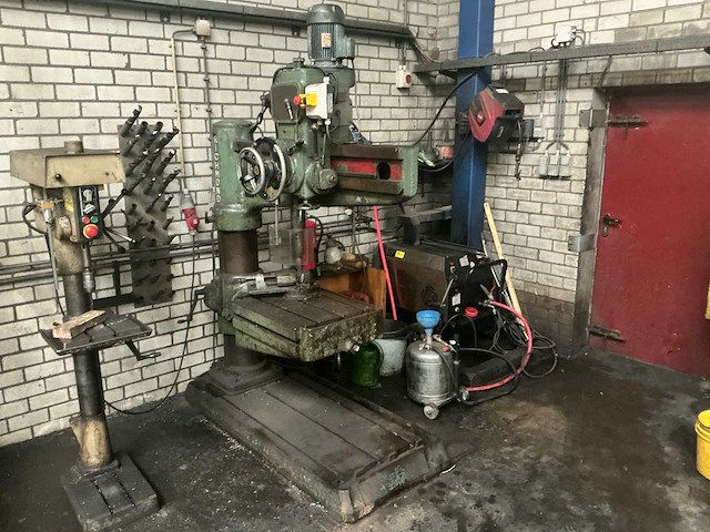 Richmond s.r.2 kolomboormachine - afbeelding 1 van  17