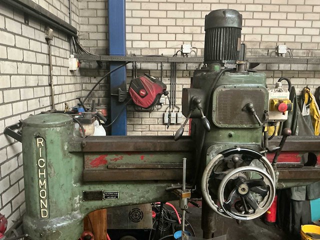 Richmond s.r.2 kolomboormachine - afbeelding 10 van  17