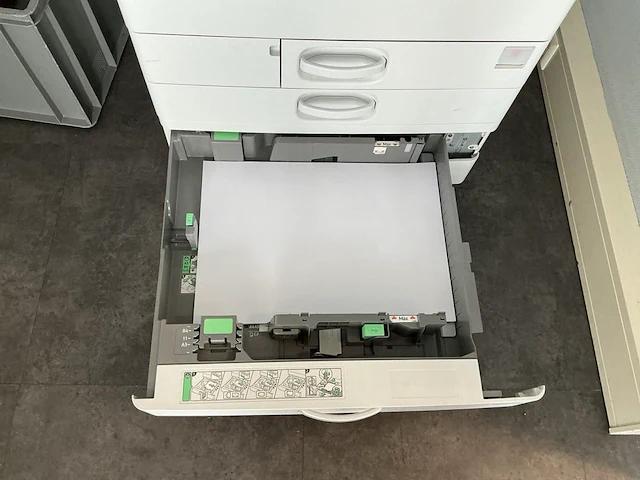 Ricoh im c2000 kleurenlaserprinter - afbeelding 6 van  8