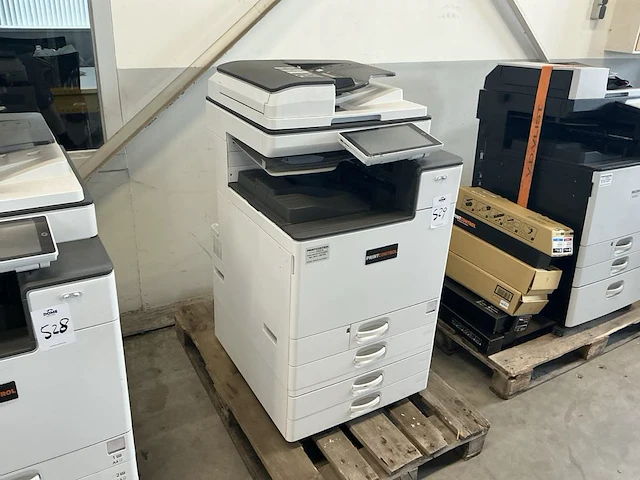 Ricoh im c2000 multifunctional printer - afbeelding 2 van  5