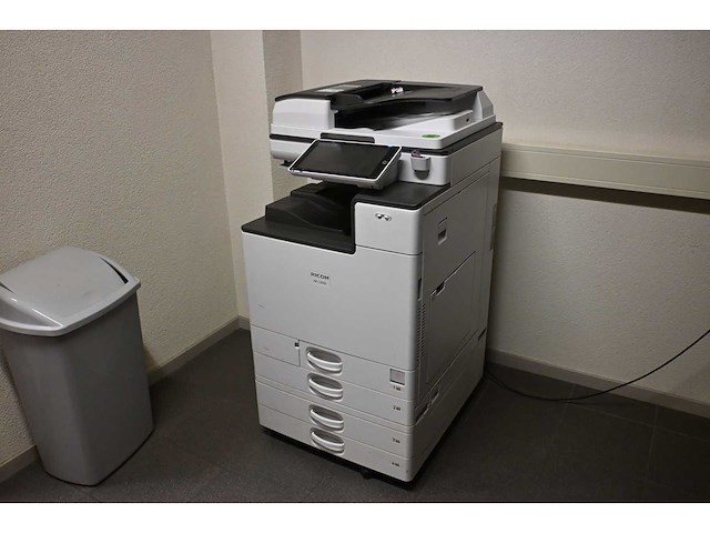 Ricoh im30000 multifuntioneel touchscreen kopieerapparaat - afbeelding 1 van  4