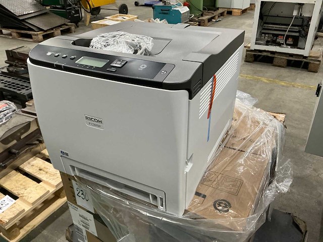 Ricoh p c300w printer - afbeelding 1 van  13