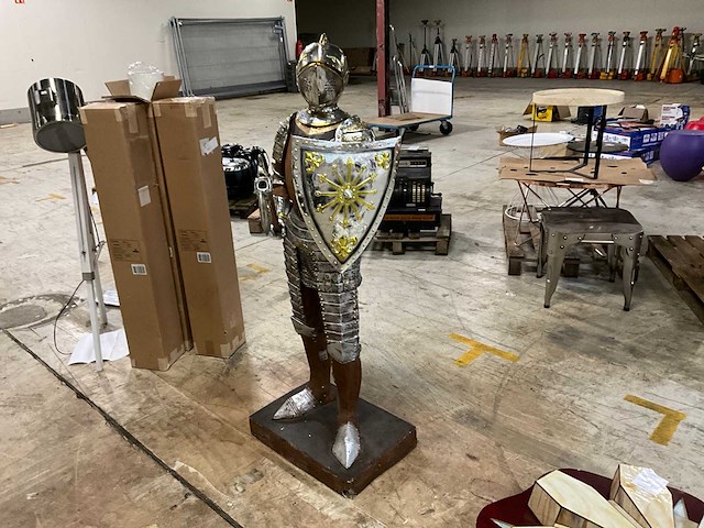 Ridder ter decoratie - afbeelding 2 van  3